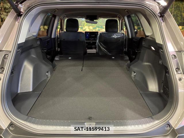 Toyota RAV4 2026-04 8053533-9