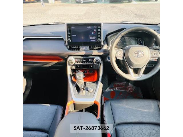 Toyota RAV4 2022-09 8054133-2