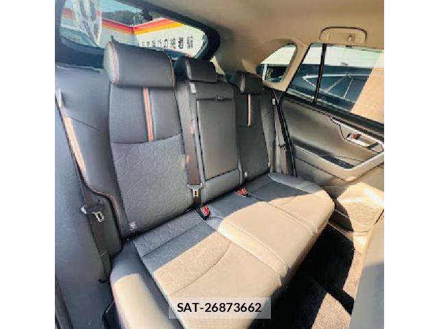 Toyota RAV4 2022-09 8054133-3