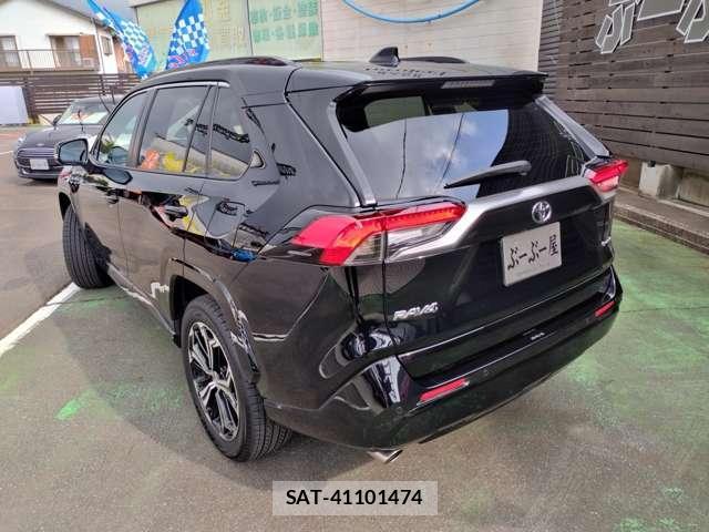 Toyota RAV4 2025-03 8054155-6