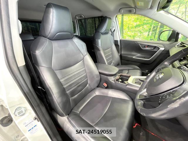 Toyota RAV4 2020-04 8054366-8