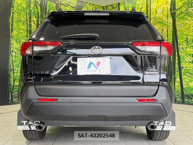Toyota RAV4 2023-08 8054534-14