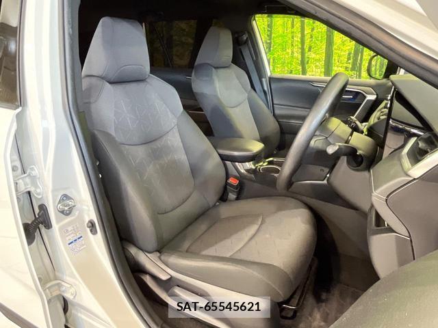 Toyota RAV4 2021-01 8054536-7