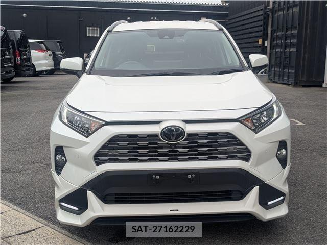 Toyota RAV4 2021-03 8054978-1