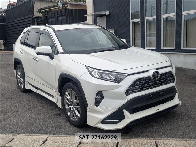 Toyota RAV4 2021-03 8054978-6