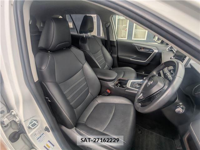 Toyota RAV4 2021-03 8054978-8