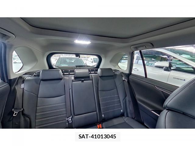 Toyota RAV4 2019-09 8055580-6
