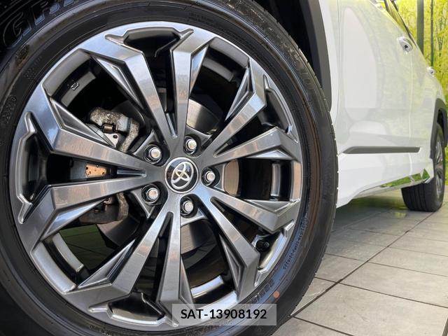 Toyota RAV4 2024-07 8055771-12