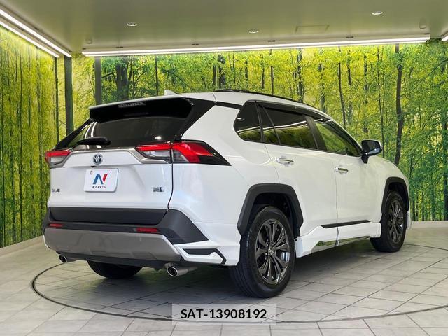 Toyota RAV4 2024-07 8055771-16