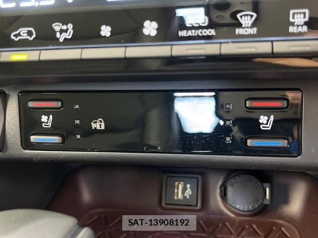 Toyota RAV4 2024-07 8055771-6