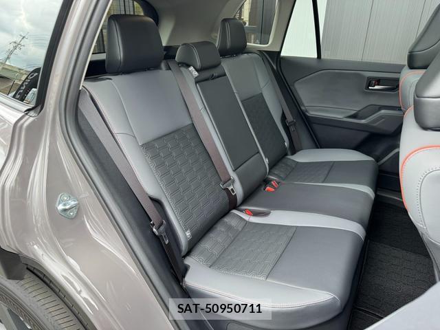 Toyota RAV4 2026-04 8055791-12
