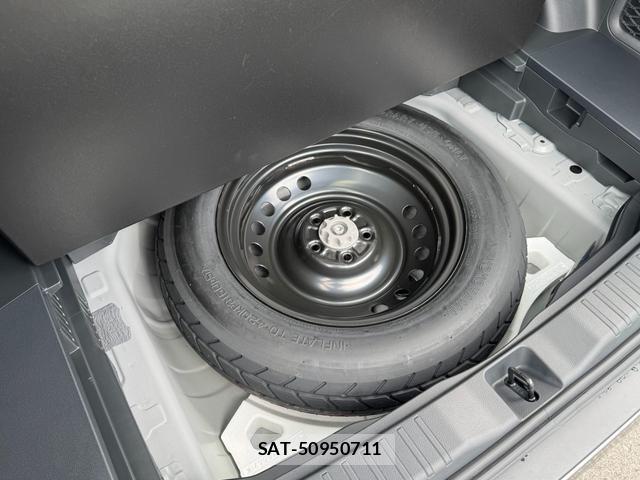 Toyota RAV4 2026-04 8055791-2