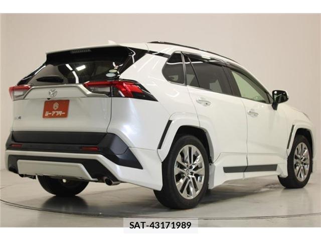 Toyota RAV4 2020-09 8055889-11