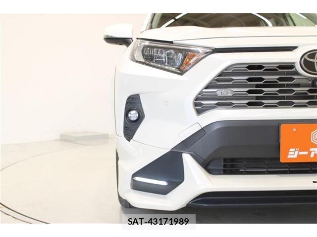 Toyota RAV4 2020-09 8055889-15