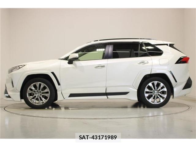 Toyota RAV4 2020-09 8055889-8