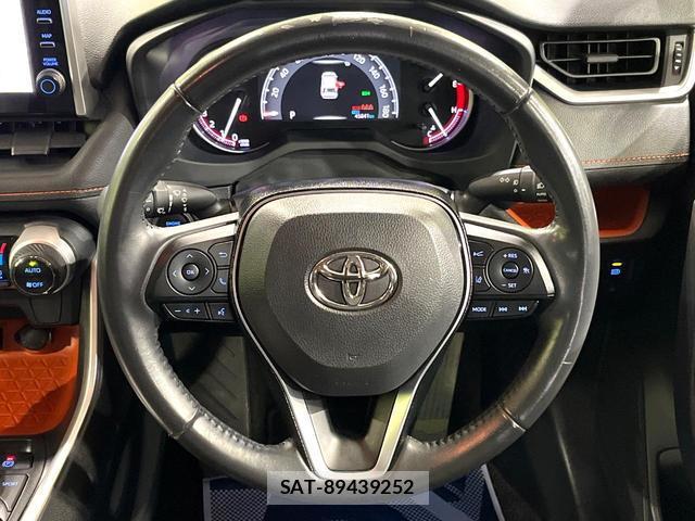 Toyota RAV4 2020-10 8055941-10
