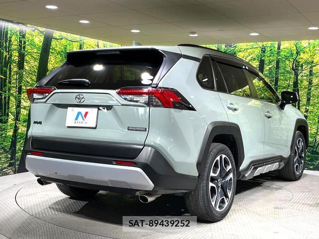 Toyota RAV4 2020-10 8055941-16