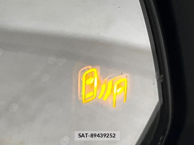 Toyota RAV4 2020-10 8055941-5