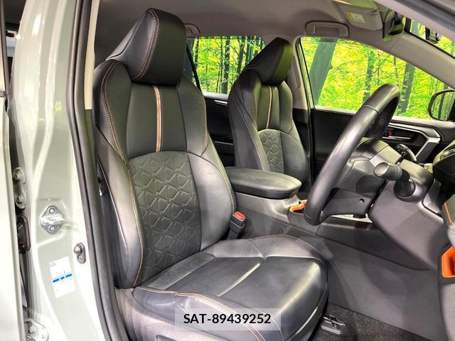 Toyota RAV4 2020-10 8055941-7