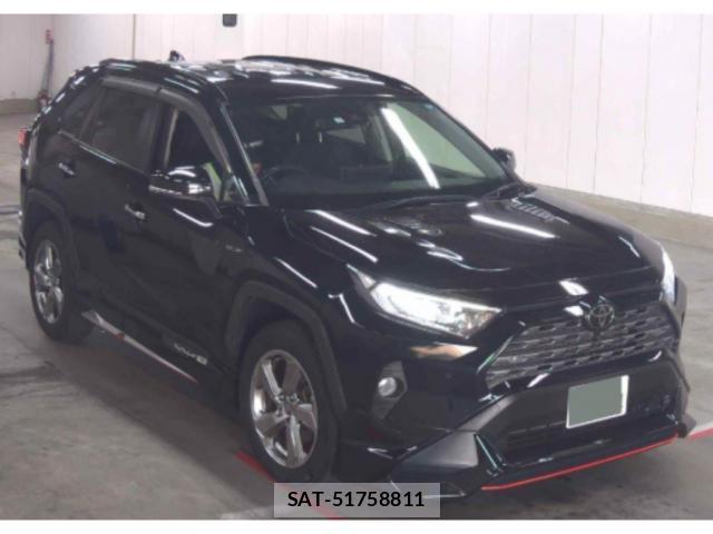 Toyota RAV4 2021-02 8055976-0