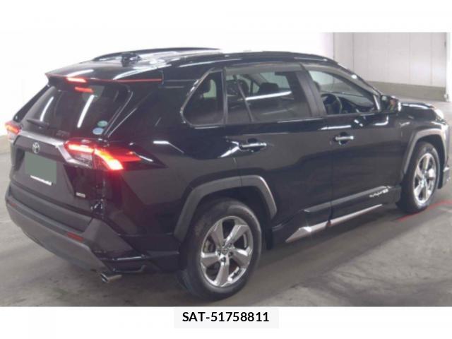 Toyota RAV4 2021-02 8055976-5