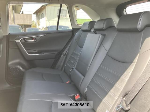 Toyota RAV4 2023-06 8056141-7