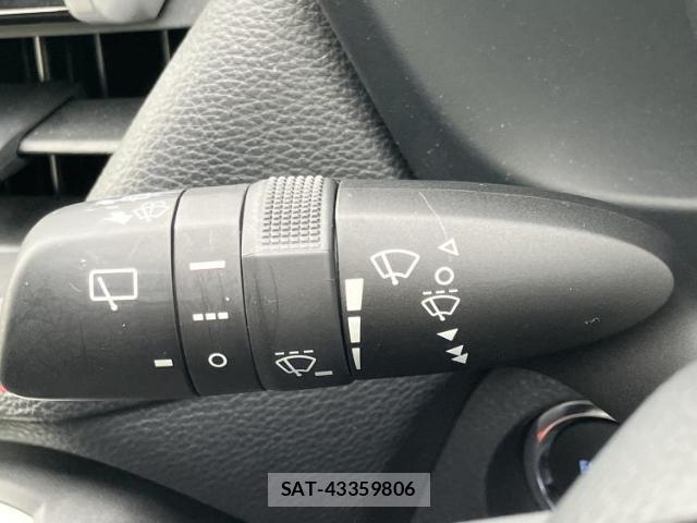 Toyota RAV4 2022-03 8056143-13