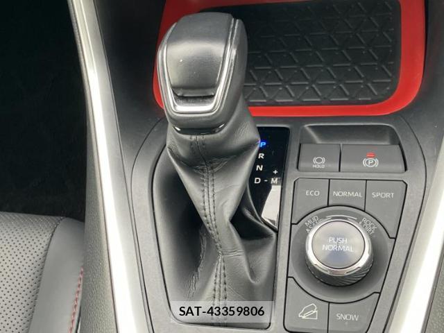 Toyota RAV4 2022-03 8056143-14