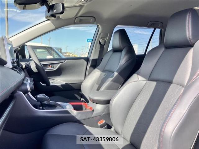 Toyota RAV4 2022-03 8056143-6