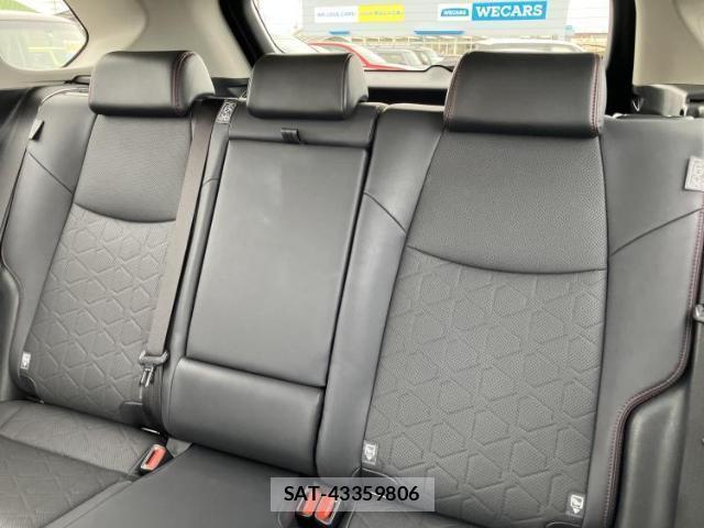 Toyota RAV4 2022-03 8056143-7