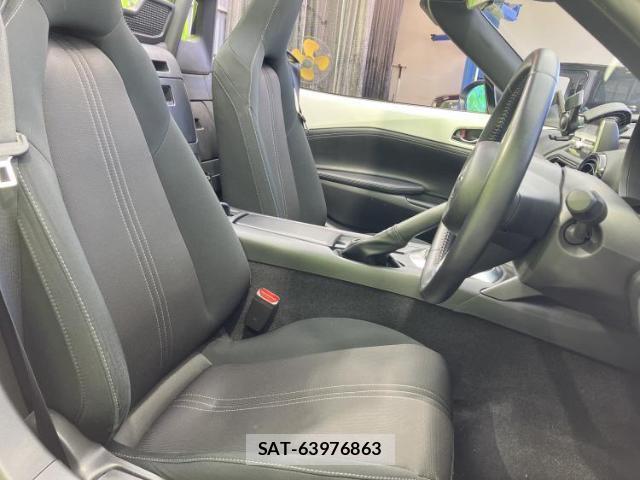 Mazda ROADSTER 2023-04 8054059-3