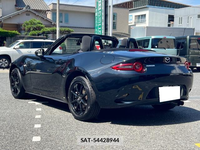 Mazda ROADSTER 2025-05 8055122-1