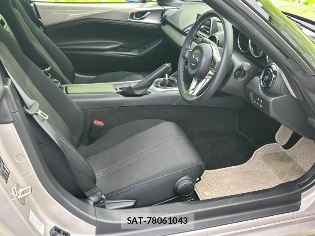 Mazda ROADSTER 2022-10 8056088-3