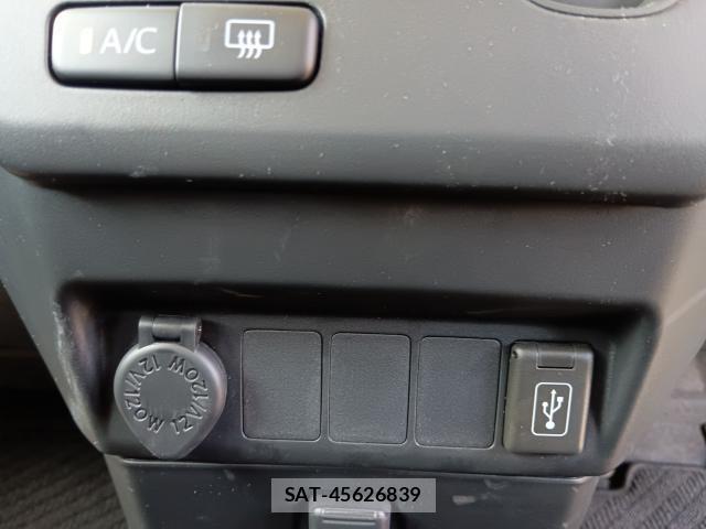 Toyota ROOMY 2024-11 8053415-18