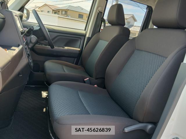 Toyota ROOMY 2024-11 8053415-9