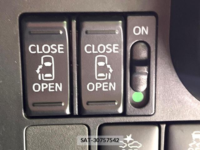 Toyota ROOMY 2019-01 8053795-3