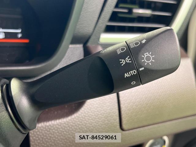 Toyota ROOMY 2019-09 8053860-19
