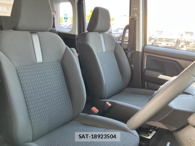 Toyota ROOMY 2026-02 8054064-3
