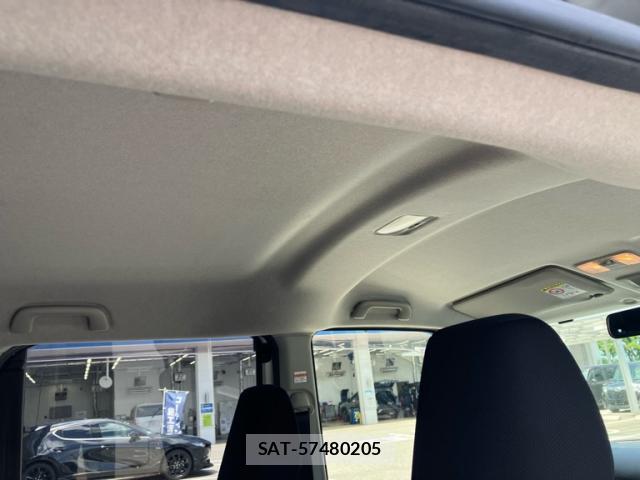 Toyota ROOMY 2017-06 8054299-11