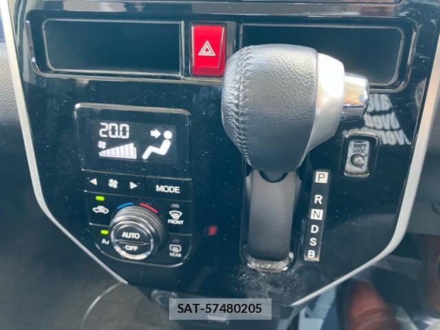 Toyota ROOMY 2017-06 8054299-18