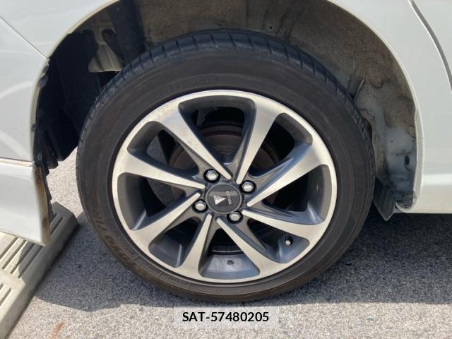 Toyota ROOMY 2017-06 8054299-4