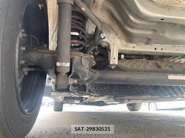 Toyota ROOMY 2018-06 8054305-18