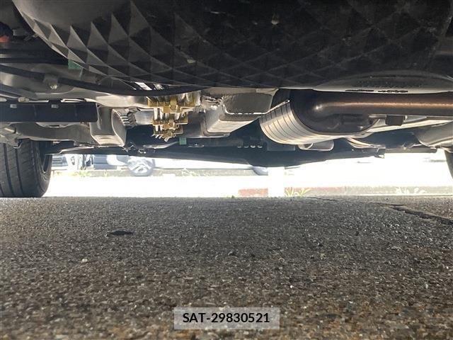 Toyota ROOMY 2018-06 8054305-19