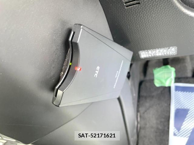 Toyota ROOMY 2017-07 8054351-6