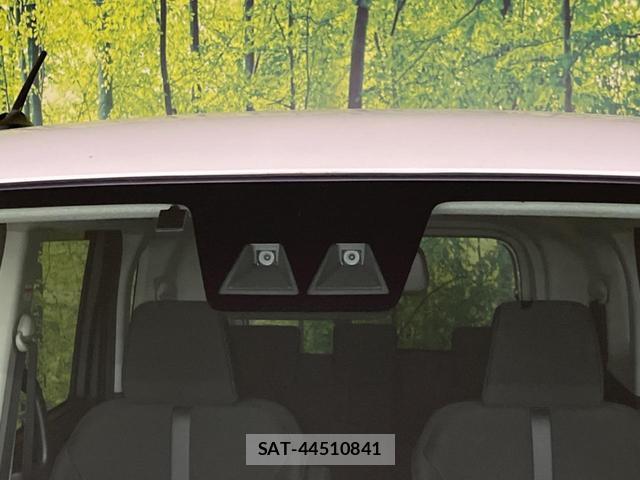 Toyota ROOMY 2022-09 8054392-2