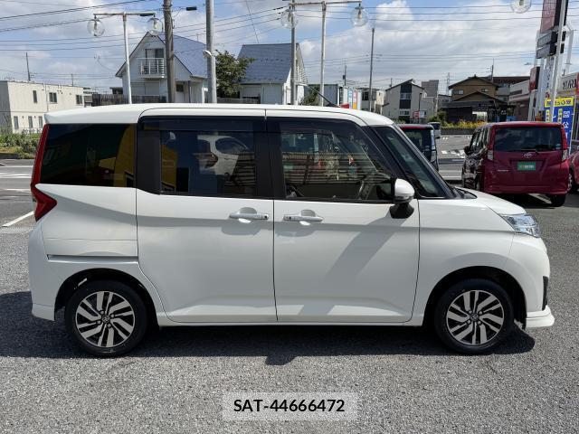 Toyota ROOMY 2018-01 8054393-13