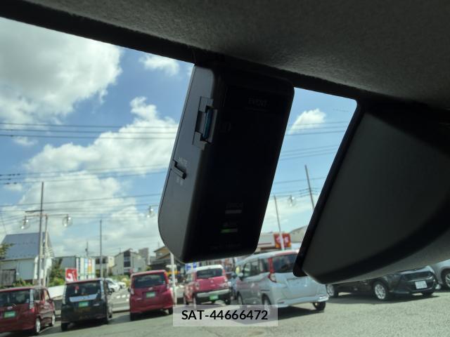 Toyota ROOMY 2018-01 8054393-8