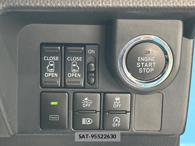Toyota ROOMY 2020-08 8054894-4