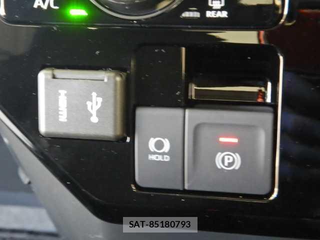 Toyota ROOMY 2026-01 8055737-9