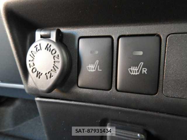 Toyota ROOMY 2026-01 8055745-10